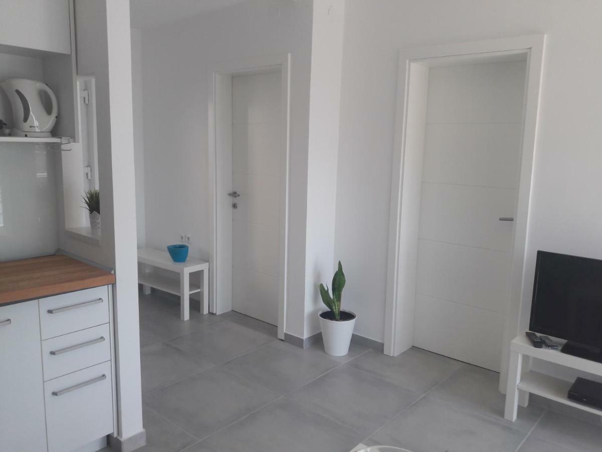 Apartments Villa Plava クレック エクステリア 写真