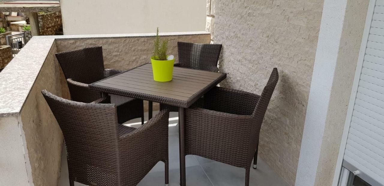 Apartments Villa Plava クレック エクステリア 写真
